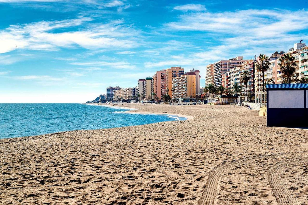 Beachfront -- New Luxury Apartment -- 1ª Linea Playa -- Fuengirola City Center -- Private Parking -- Panoramic Sea Views -- Esterno foto