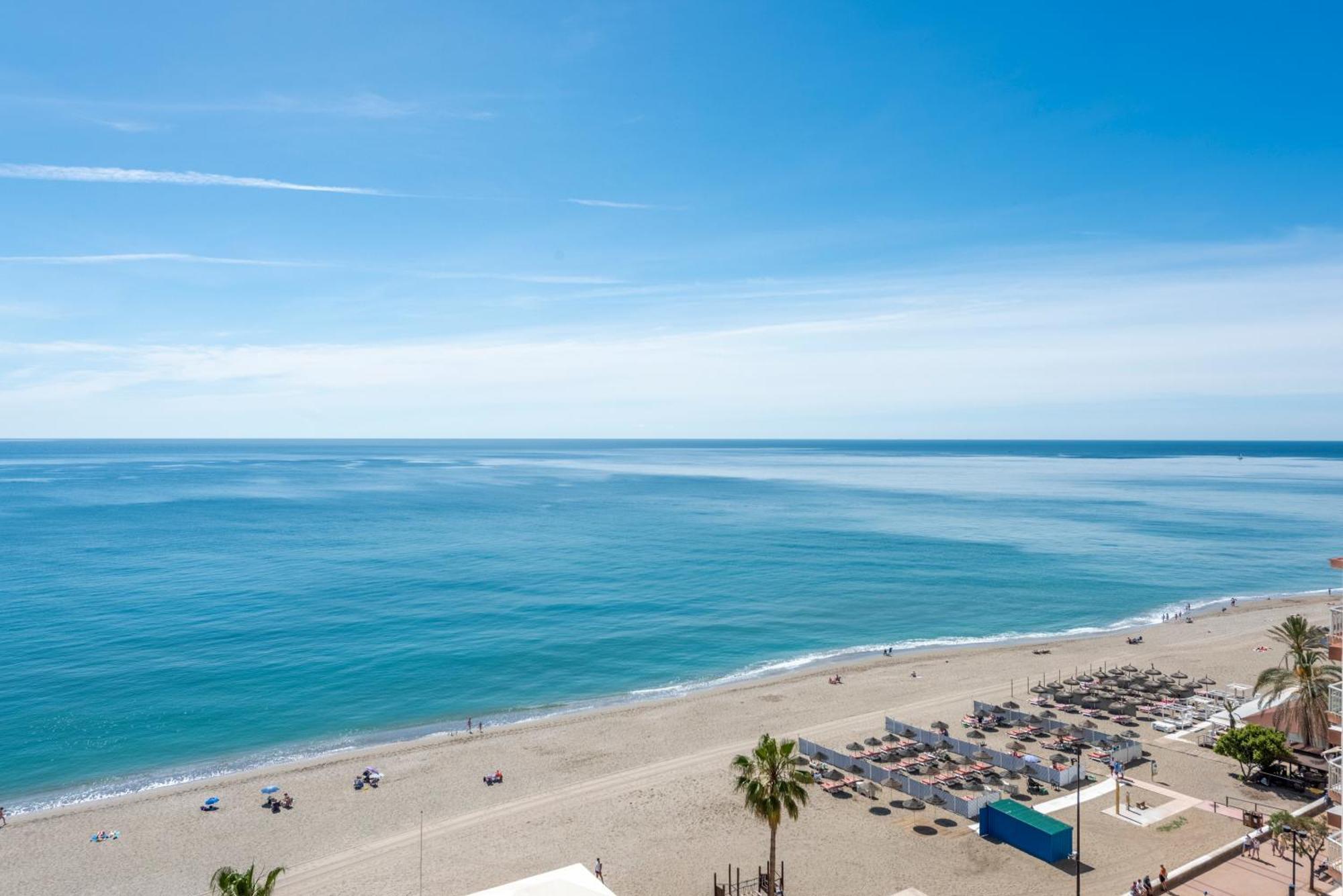 Beachfront -- New Luxury Apartment -- 1ª Linea Playa -- Fuengirola City Center -- Private Parking -- Panoramic Sea Views -- Esterno foto